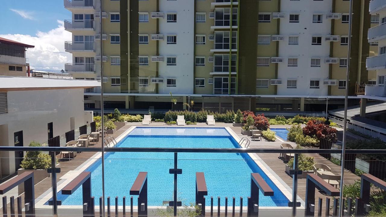 Keys 'N Places Holiday Rentals At Mesaverte Condo Cagayan de Oro Ngoại thất bức ảnh