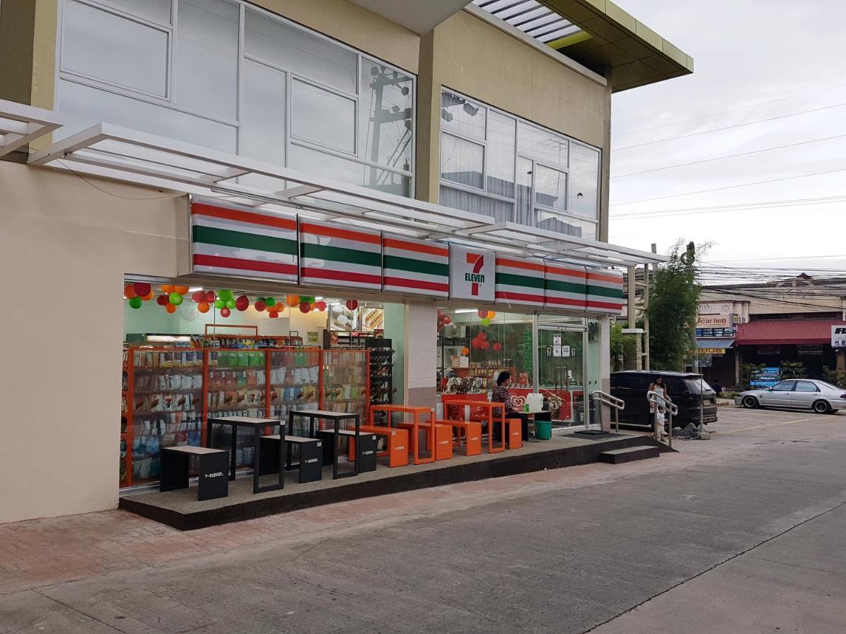 Keys 'N Places Holiday Rentals At Mesaverte Condo Cagayan de Oro Ngoại thất bức ảnh